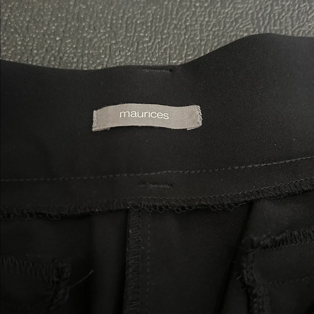 Maurices Sleek Black Pants 8 short - Picture 4 of 10